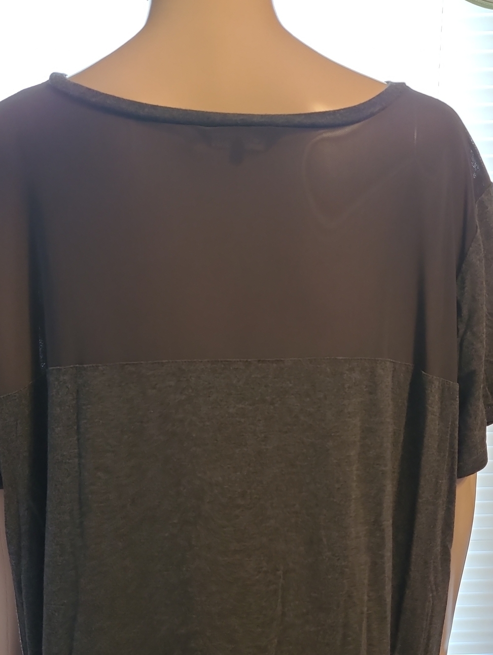 bebe Charcoal V-Neck With Silver Logo Tee. Size 3X - Picture 4 of 6